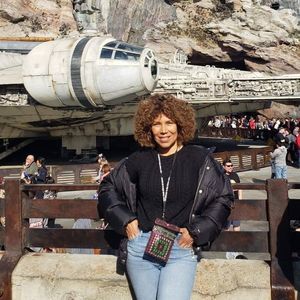 Meet your Posher, Mina